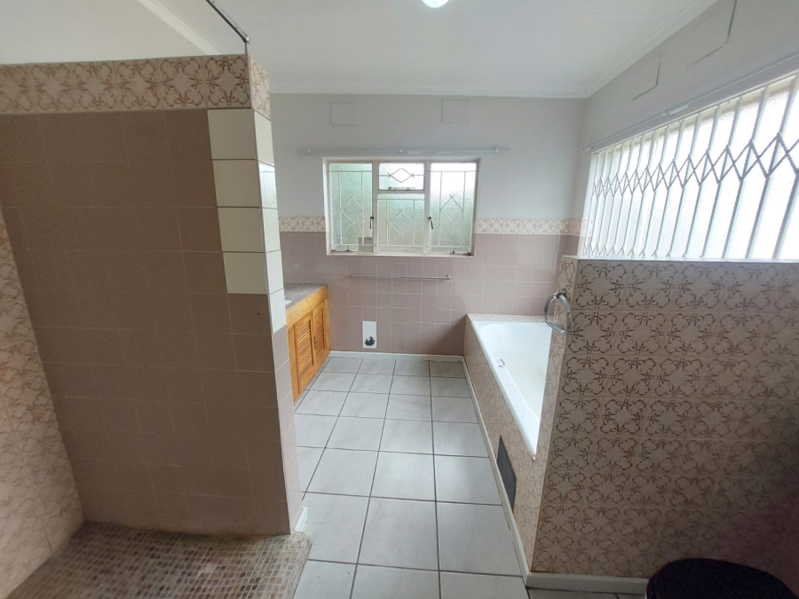 Commercial Property for Sale in Wilkoppies North West